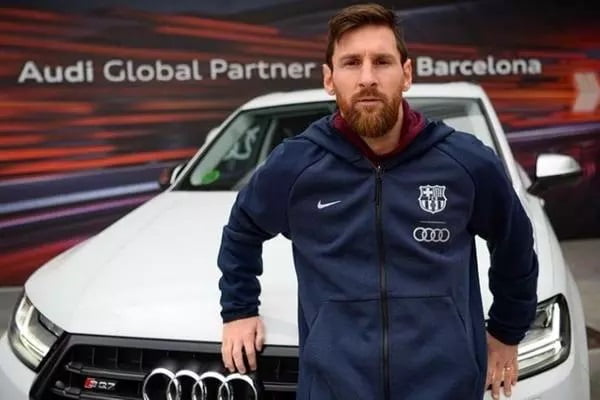 Messi com o SUV esportivo Audi SQ7 de 96.420 euros