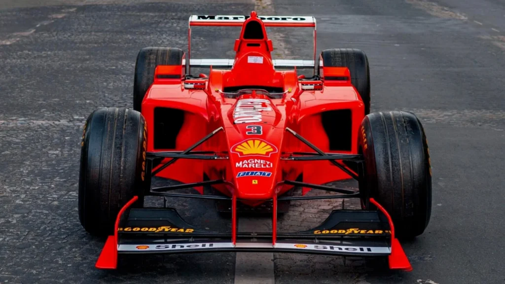 O carro de Fórmula 1 de Michael Schumacher 