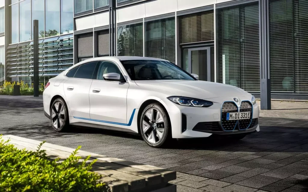 BMW i4 eDrive35