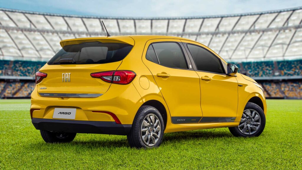 Top 5 Carros do futebol - Fiat Argo Seleção 2019