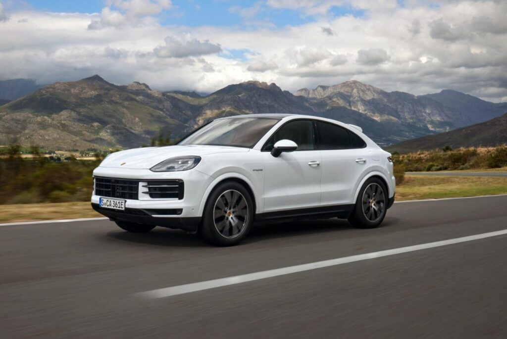 Novo Porsche Cayenne S E-Hybrid 2024 - Foto: Divulgação